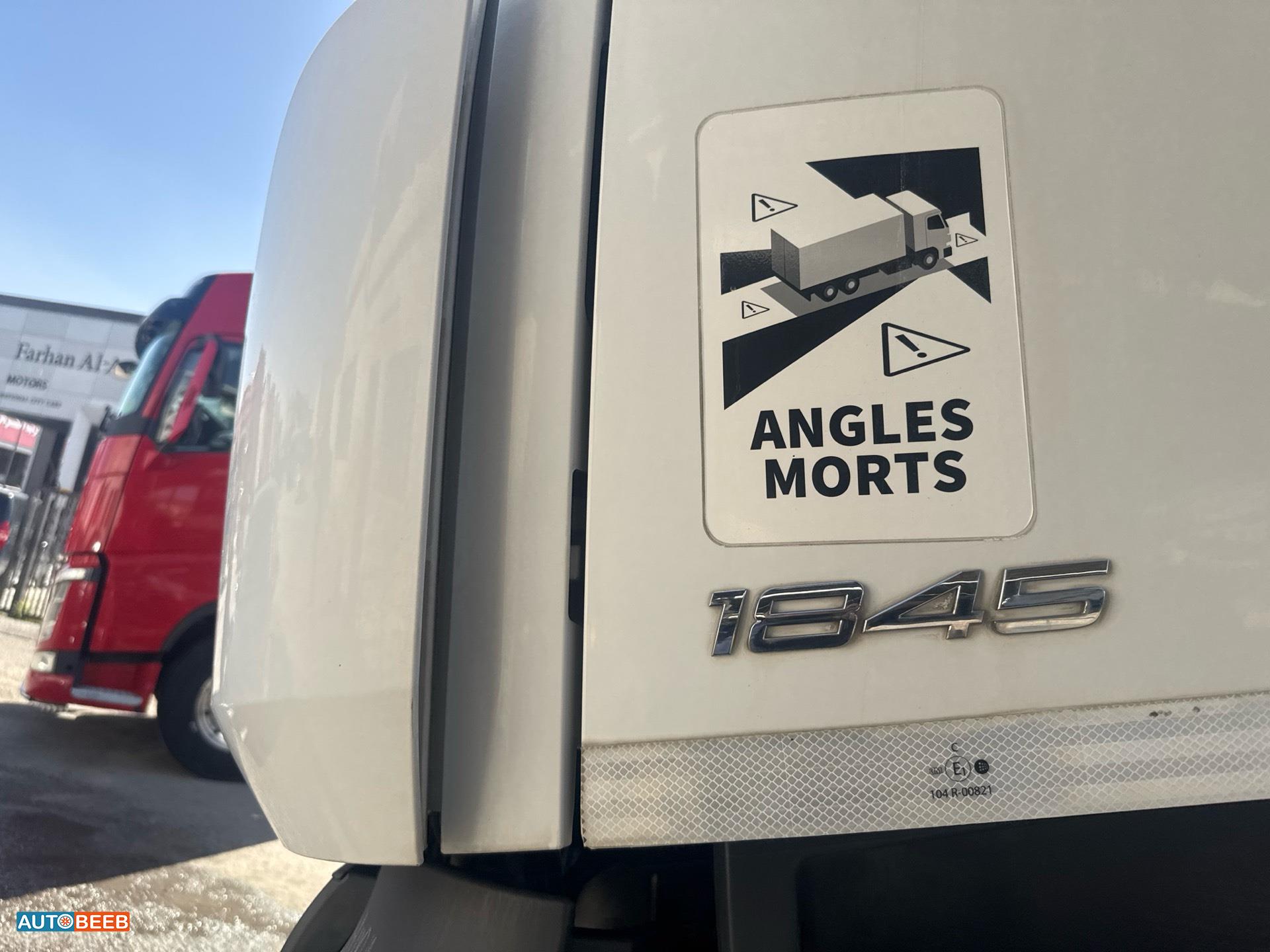 راس تريلا مرسيدس بنز 2017