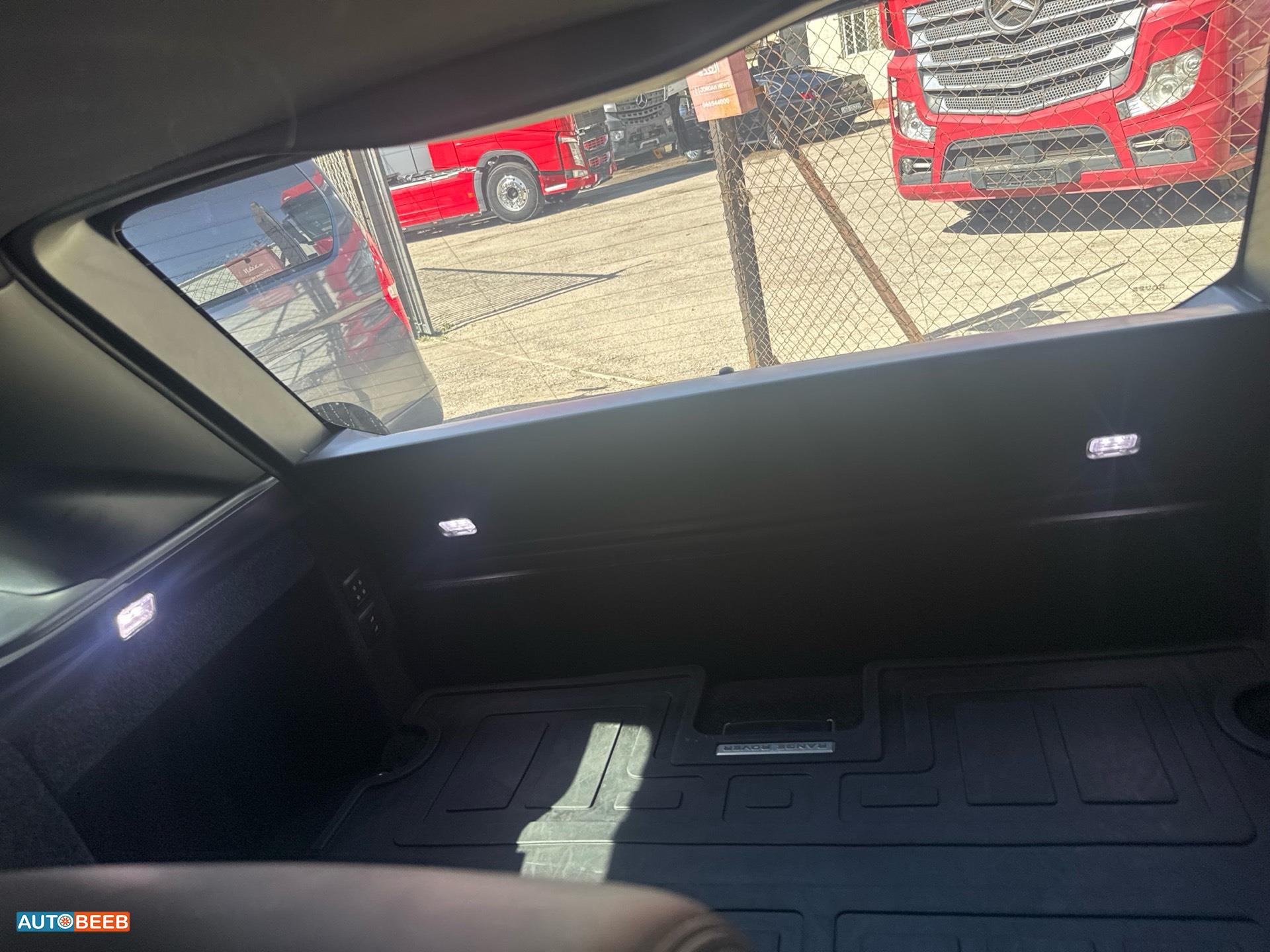 لاندروفر رنج روفر فوج 2021