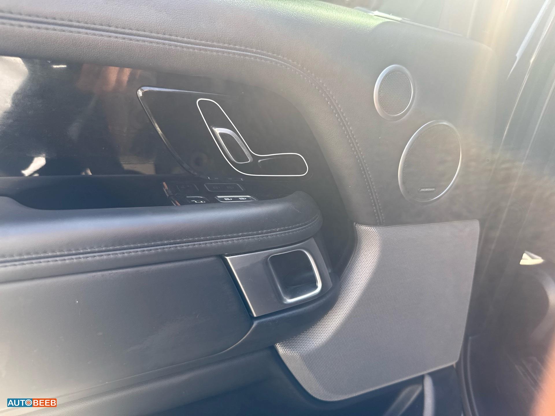 لاندروفر رنج روفر فوج 2021