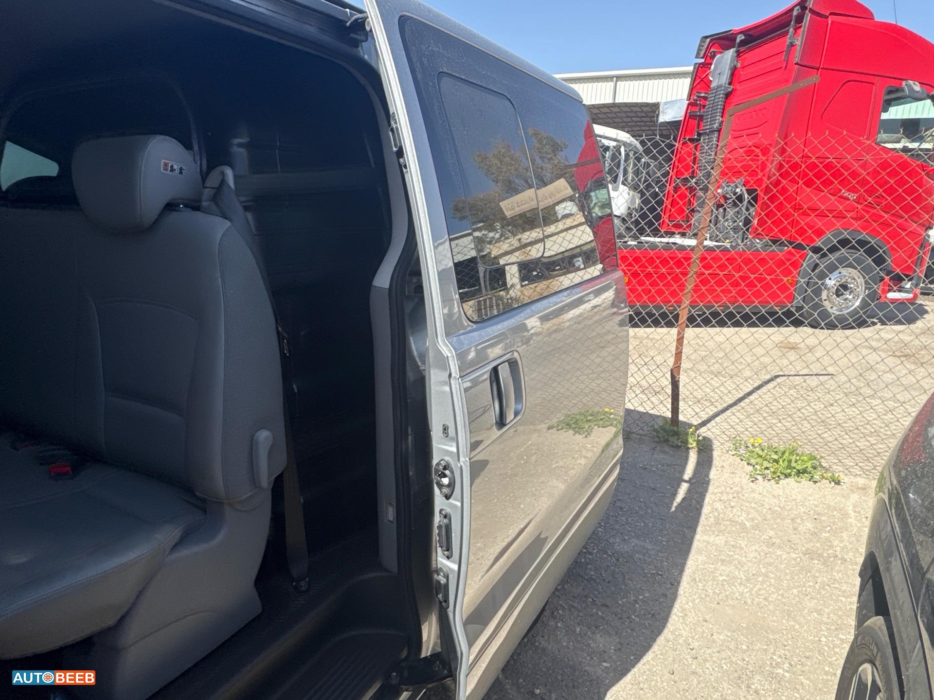 ميني فان هيونداي 2017