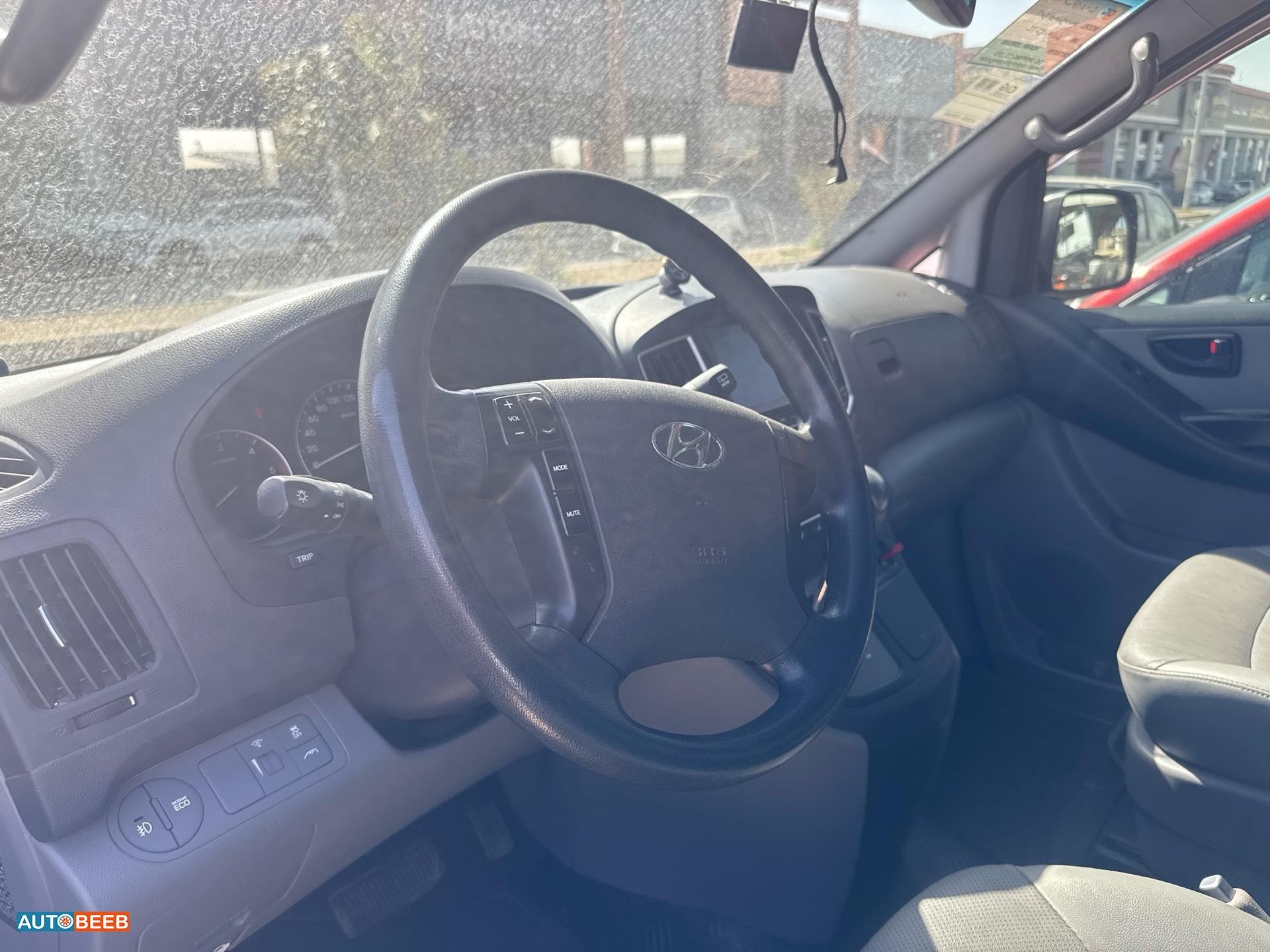 ميني فان هيونداي 2017