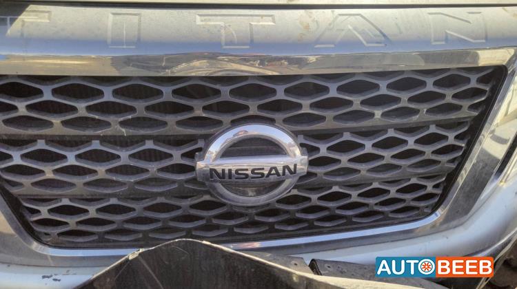 Body  Grilles Nissan Titan