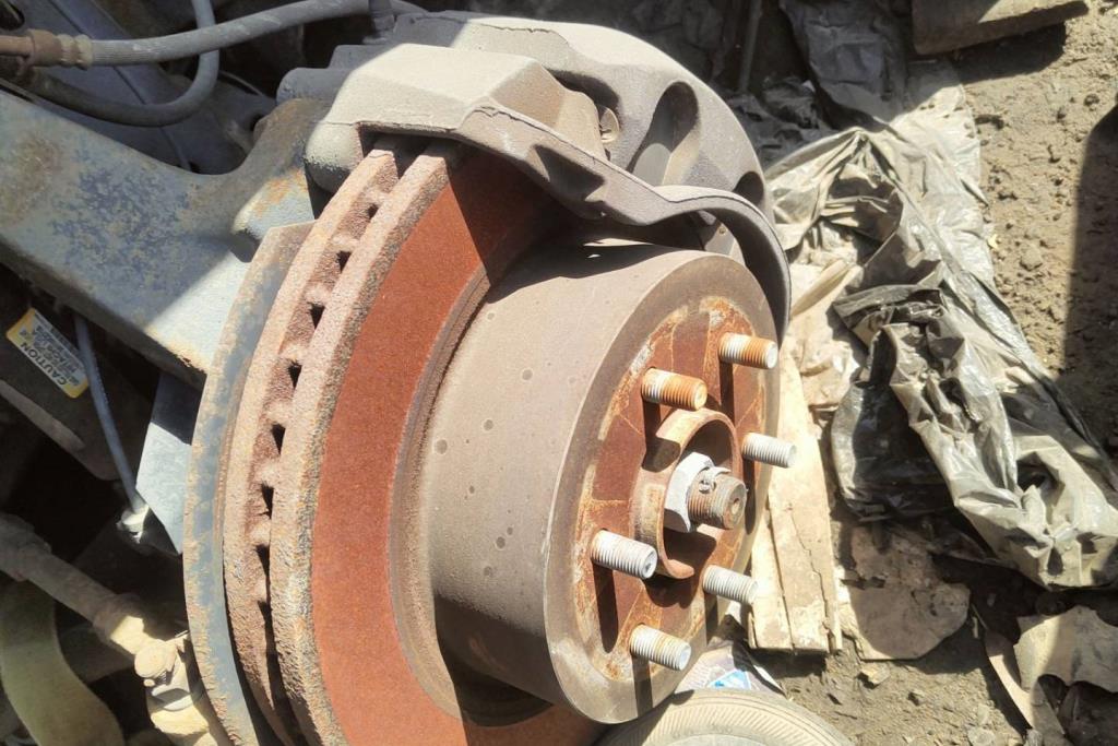 هب عجل نيسان تايتن 2023 2024