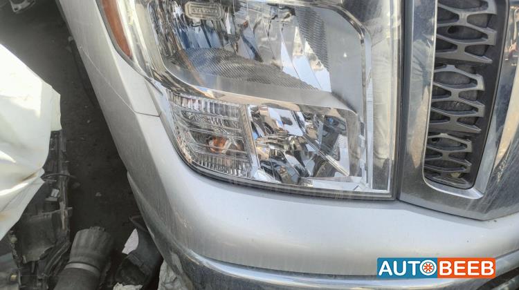 Lights Front light Nissan Titan