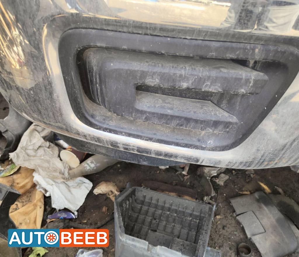 تسكيرة طمبون امامي نيسان تايتن 2023 2024