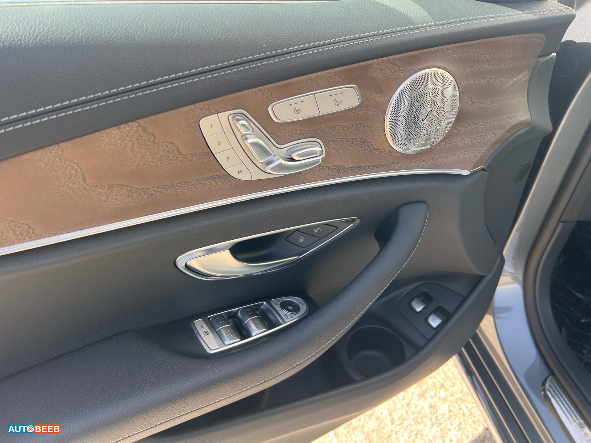 مرسيدس بنز E300 2021