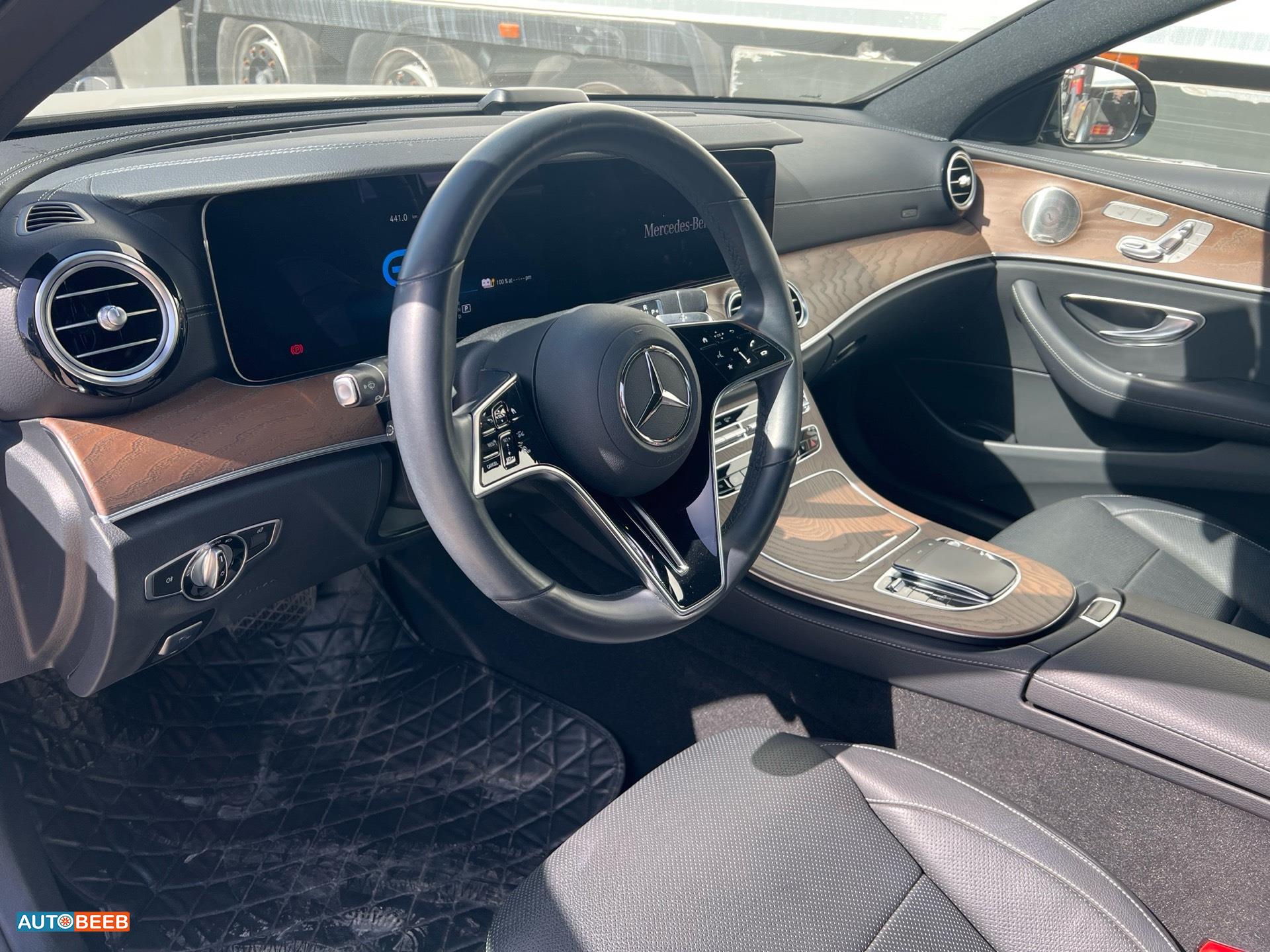 مرسيدس بنز E300 2021