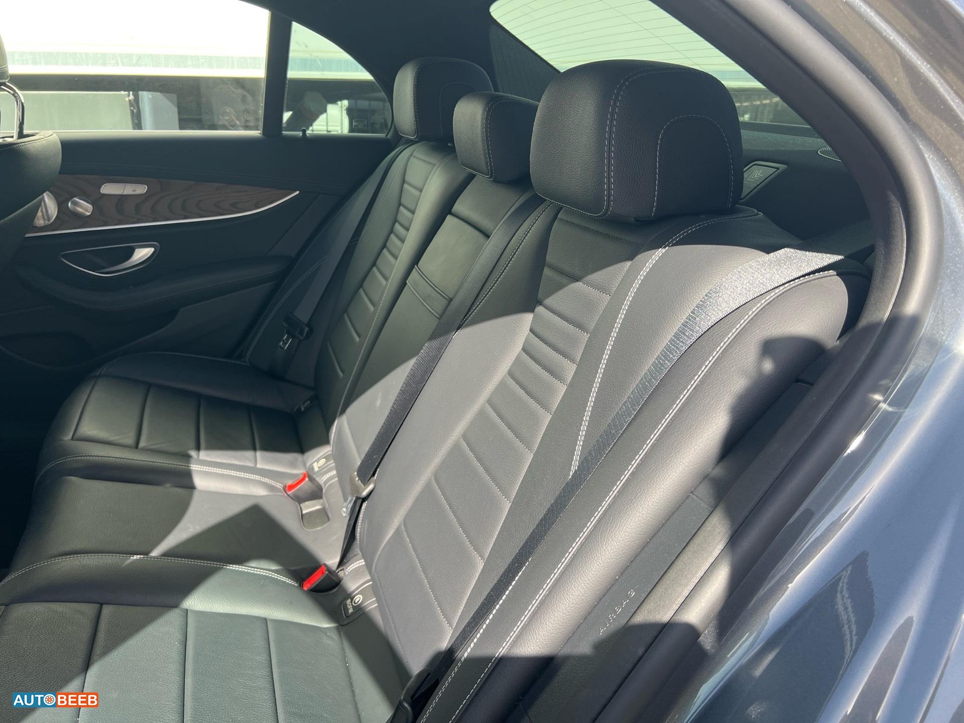 مرسيدس بنز E300 2021