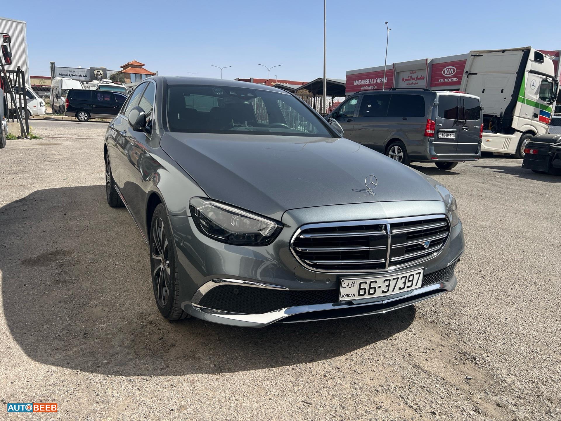 مرسيدس بنز E300 2021