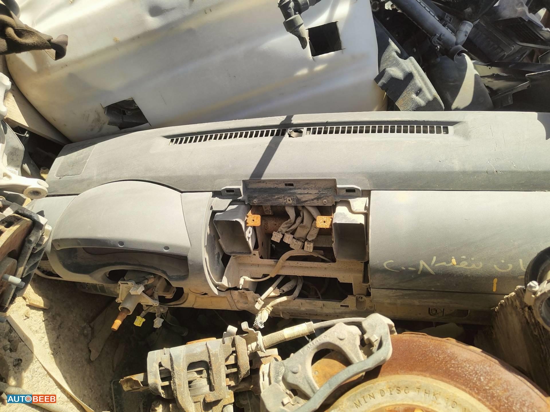 Cabin  Dashboard Nissan Navara