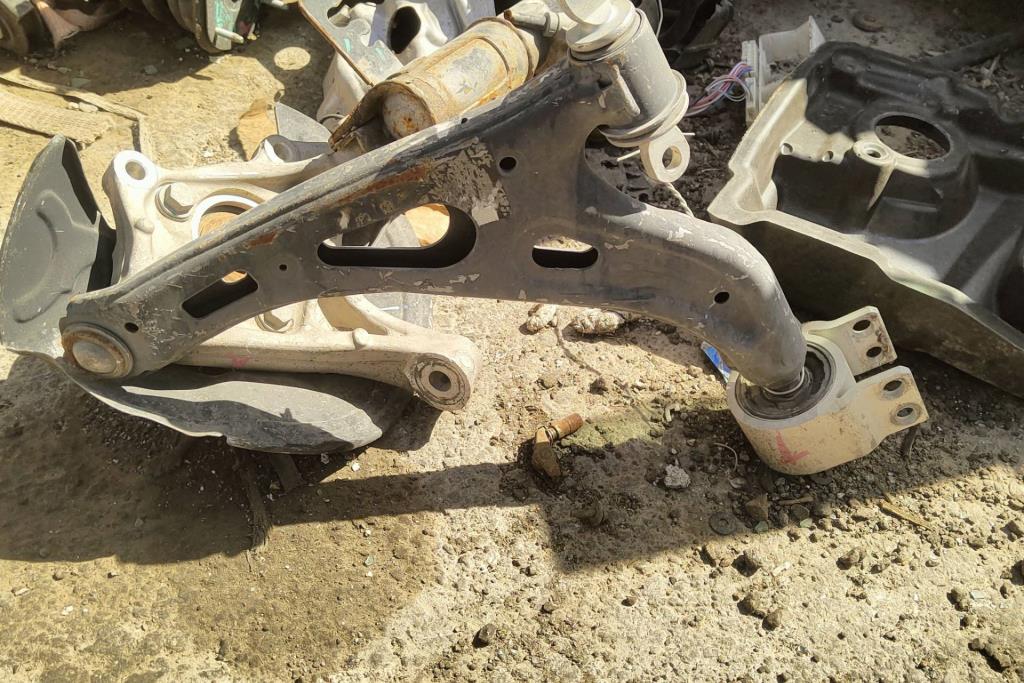 كفة عجل نيسان اريا 2022 2023