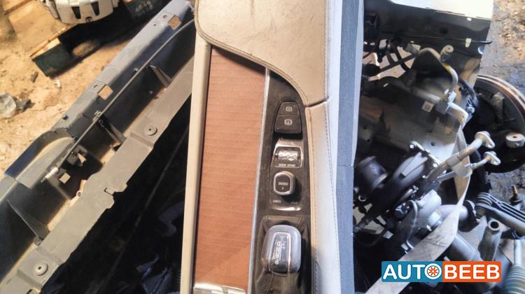 جحش وسط فولفو S80 2022 2023