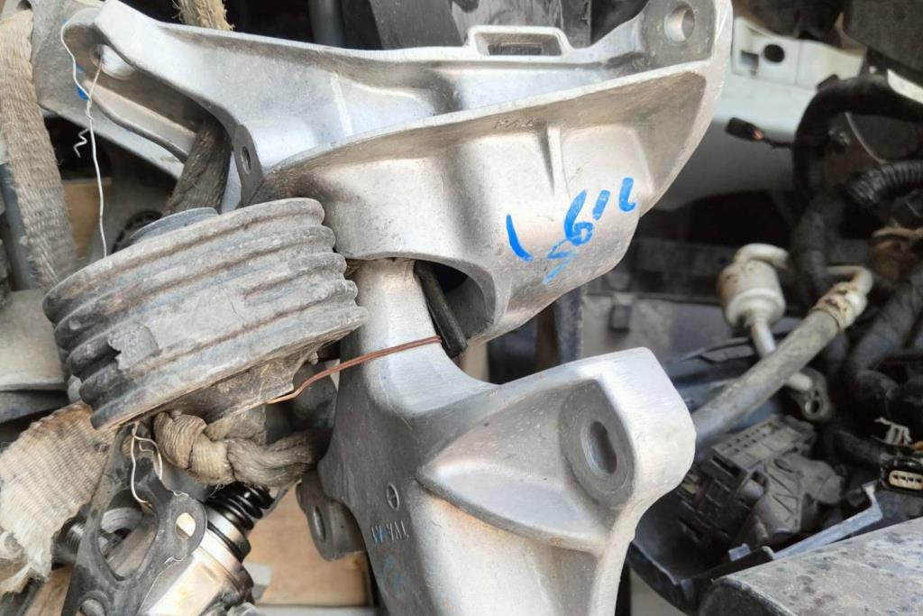 قاعده محرك هوندا اكورد 2023 2024