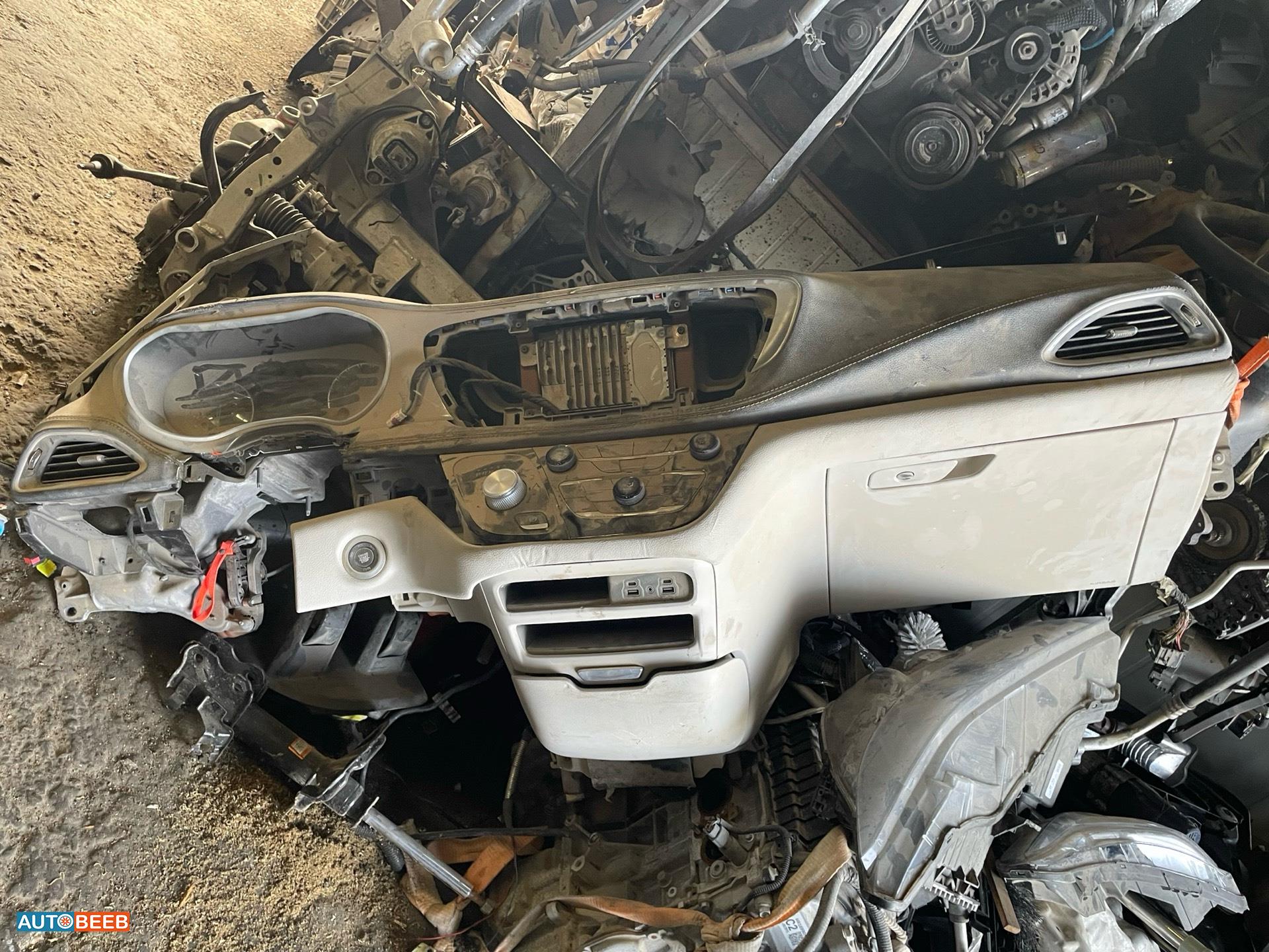 Cabin  Dashboard Chrysler Pacifica