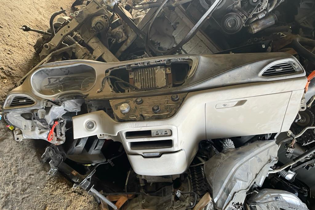 Cabin  Dashboard Chrysler Pacifica