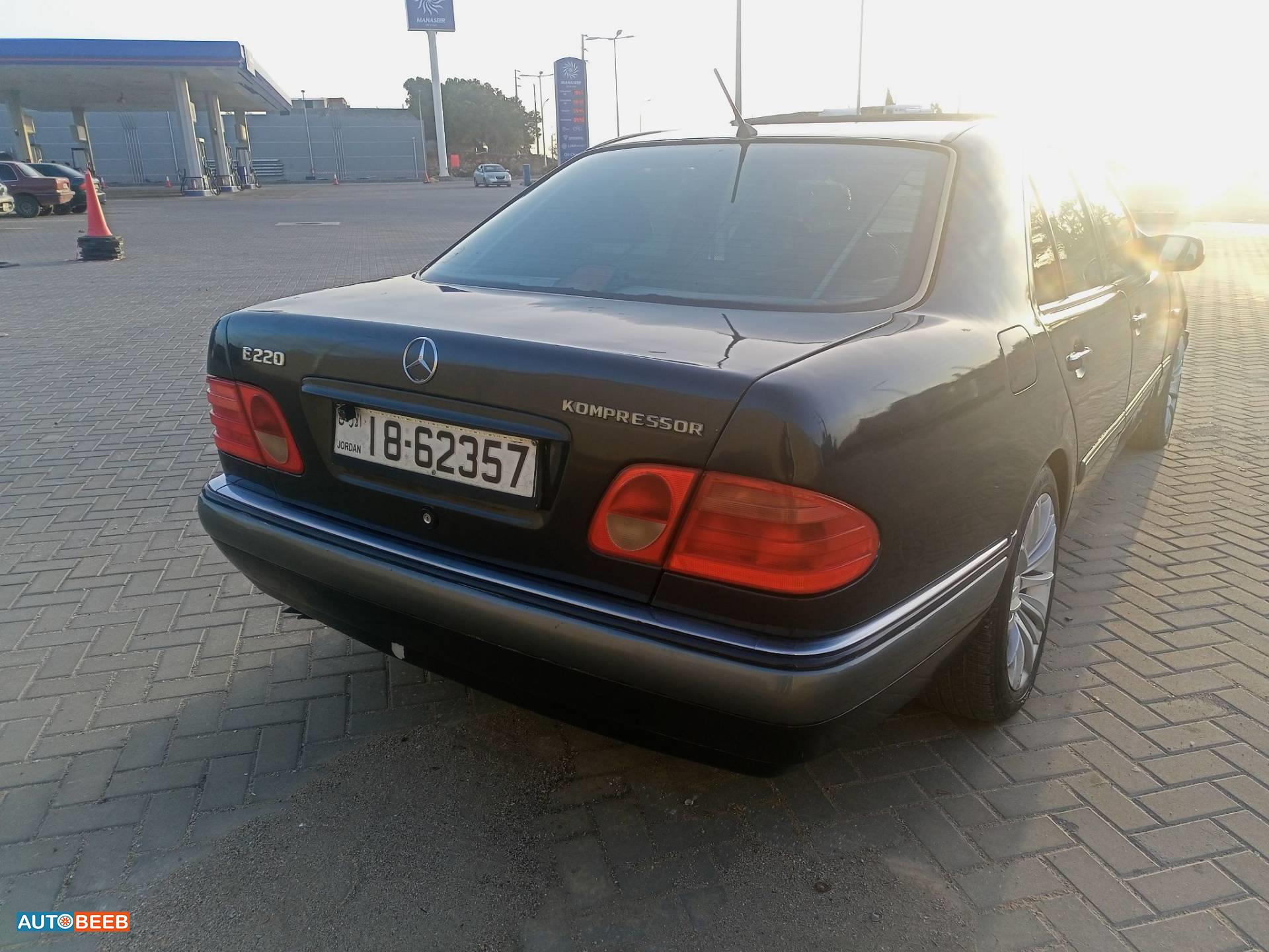 مرسيدس بنز E200 1996