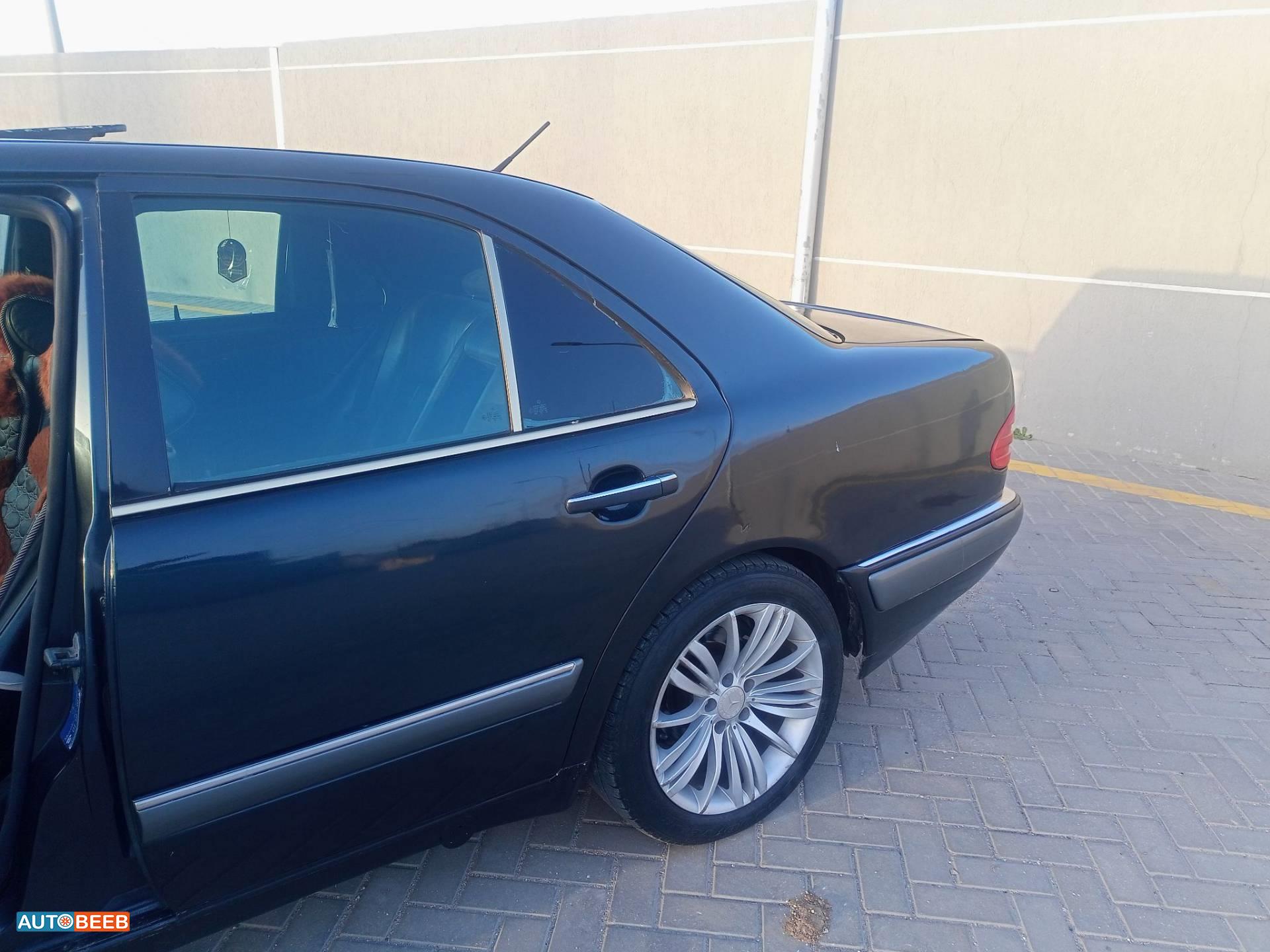 مرسيدس بنز E200 1996