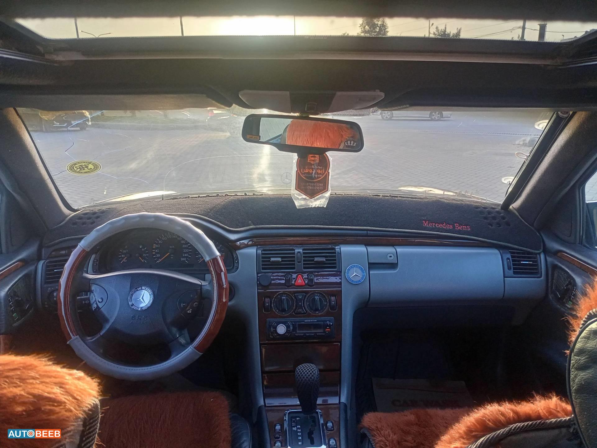 مرسيدس بنز E200 1996