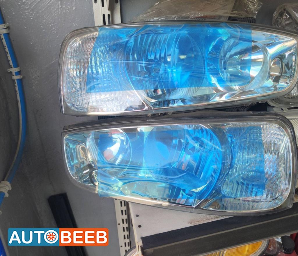 ضوء امامي يمين شمال هيونداي افانتي xd 2001 2002