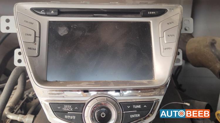 شاشة تابلوه هيونداي افانتي md 2012 2013