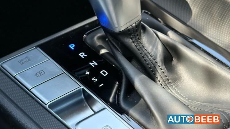 هيونداي افانتي 2021