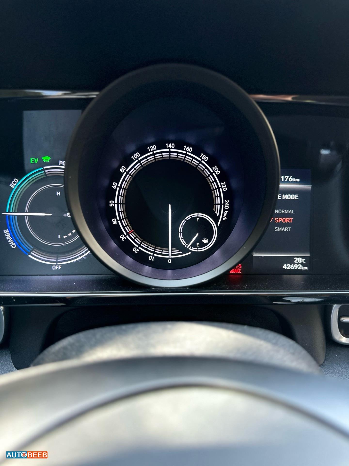 هيونداي افانتي 2021