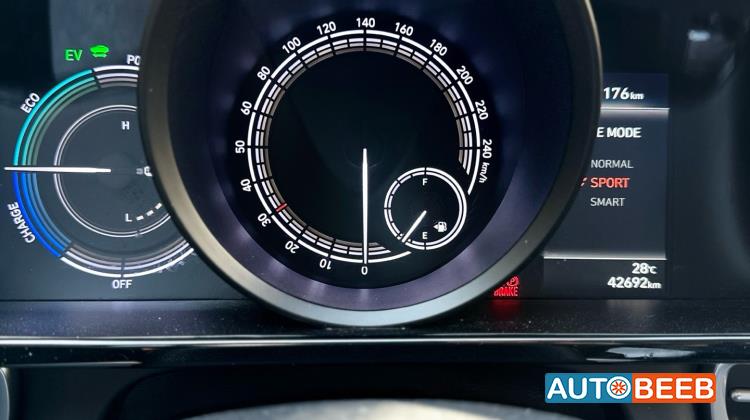 هيونداي افانتي 2021