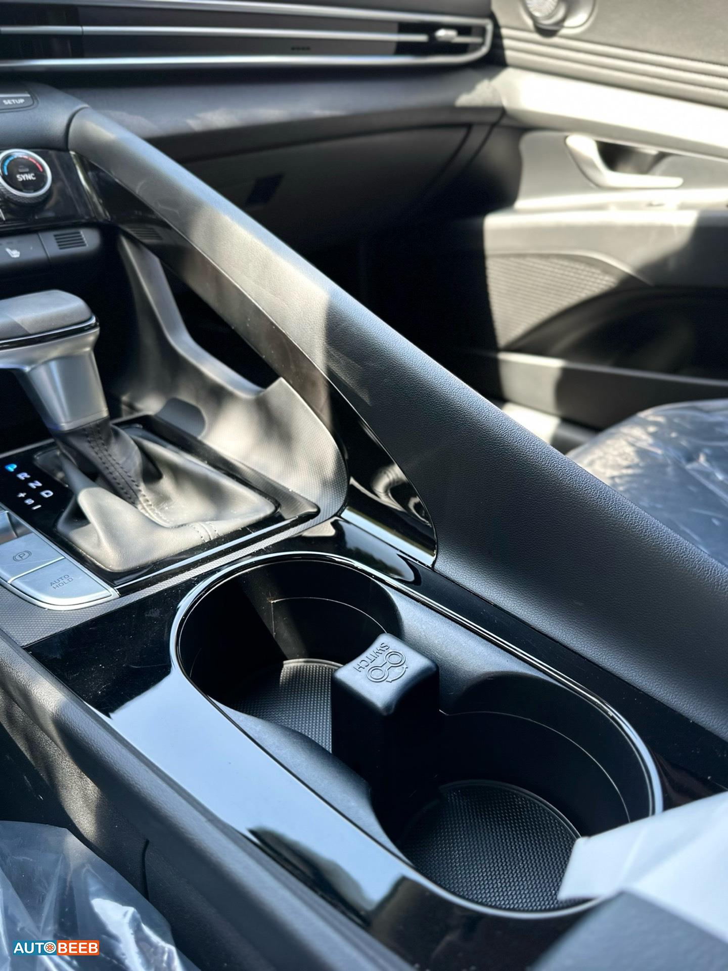 هيونداي افانتي 2021