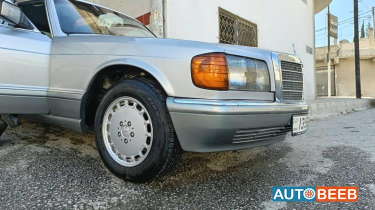 Mercedes Benz 300 1986
