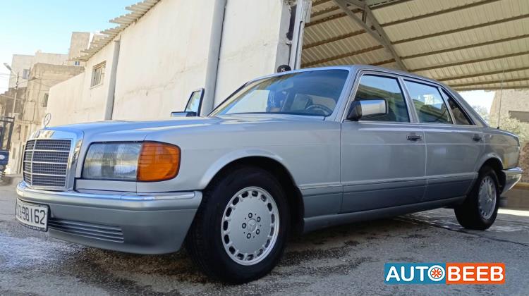 Mercedes Benz 300 1986