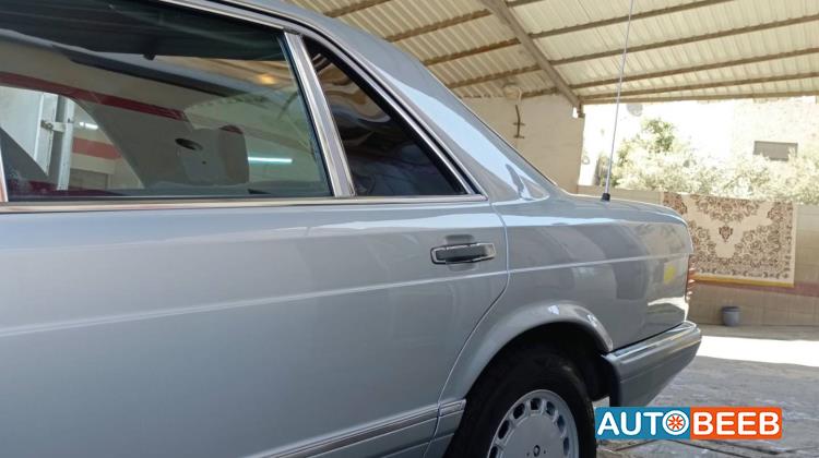 Mercedes Benz 300 1986