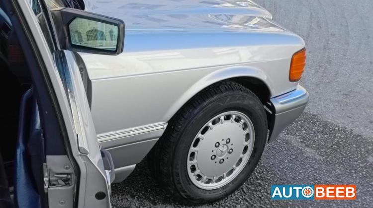 Mercedes Benz 300 1986