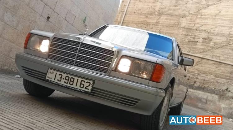 Mercedes Benz 300 1986