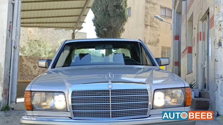 Mercedes Benz 300 1986