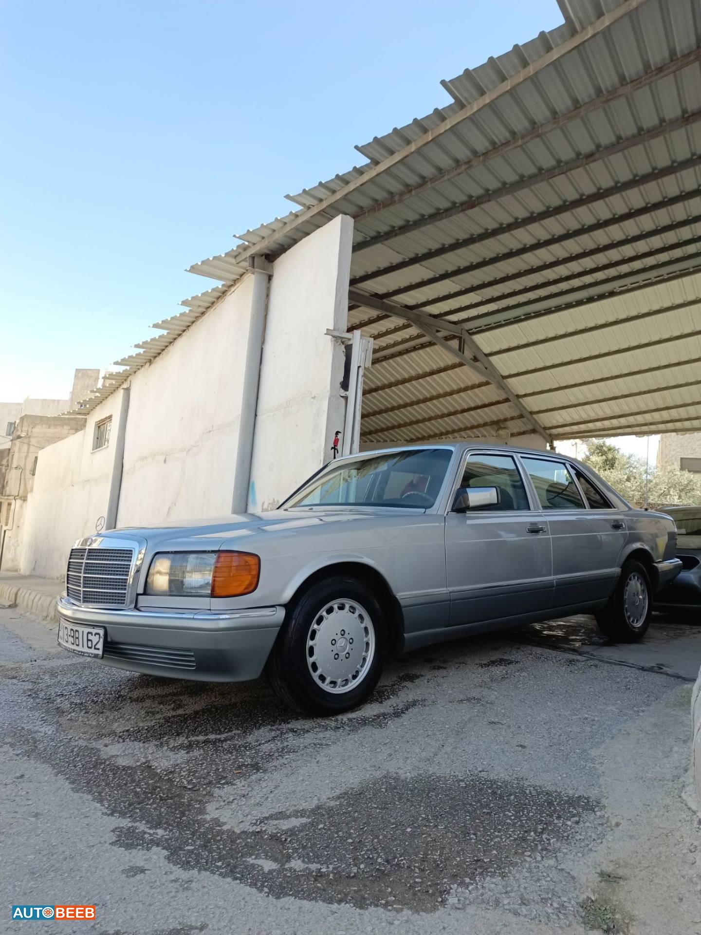 Mercedes Benz 300 1986
