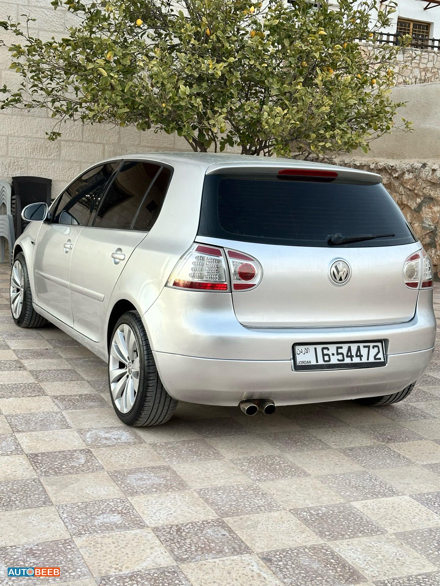 فولكس فاجن جولف 2005