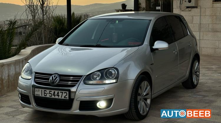 فولكس فاجن جولف 2005