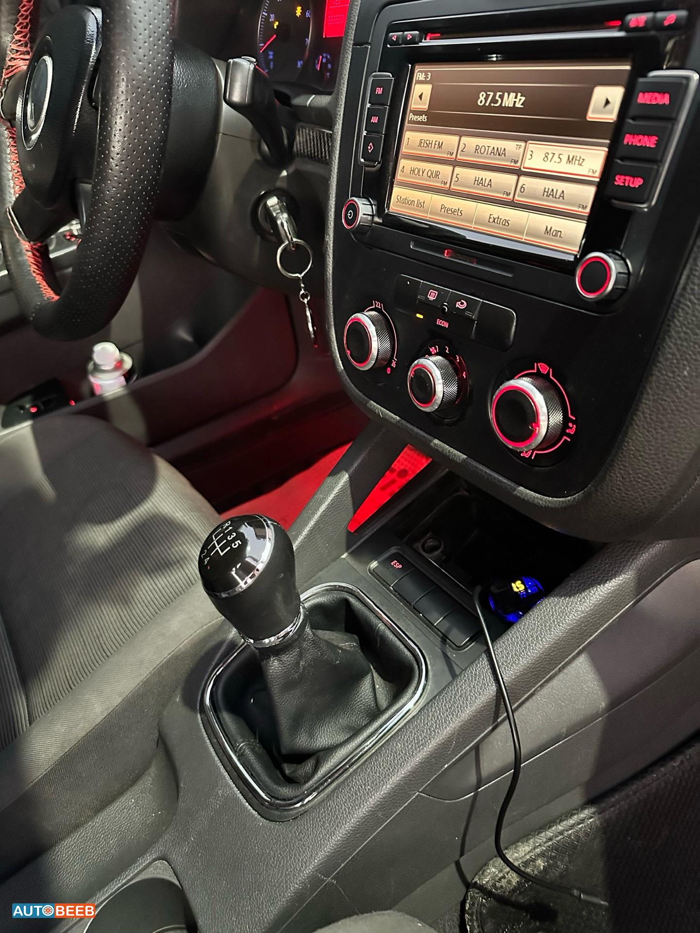 فولكس فاجن جولف 2005