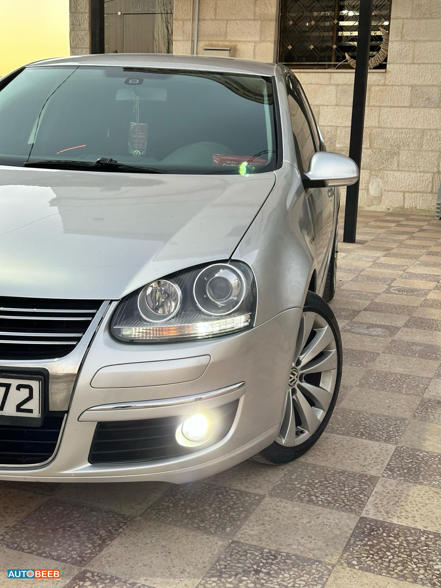 فولكس فاجن جولف 2005