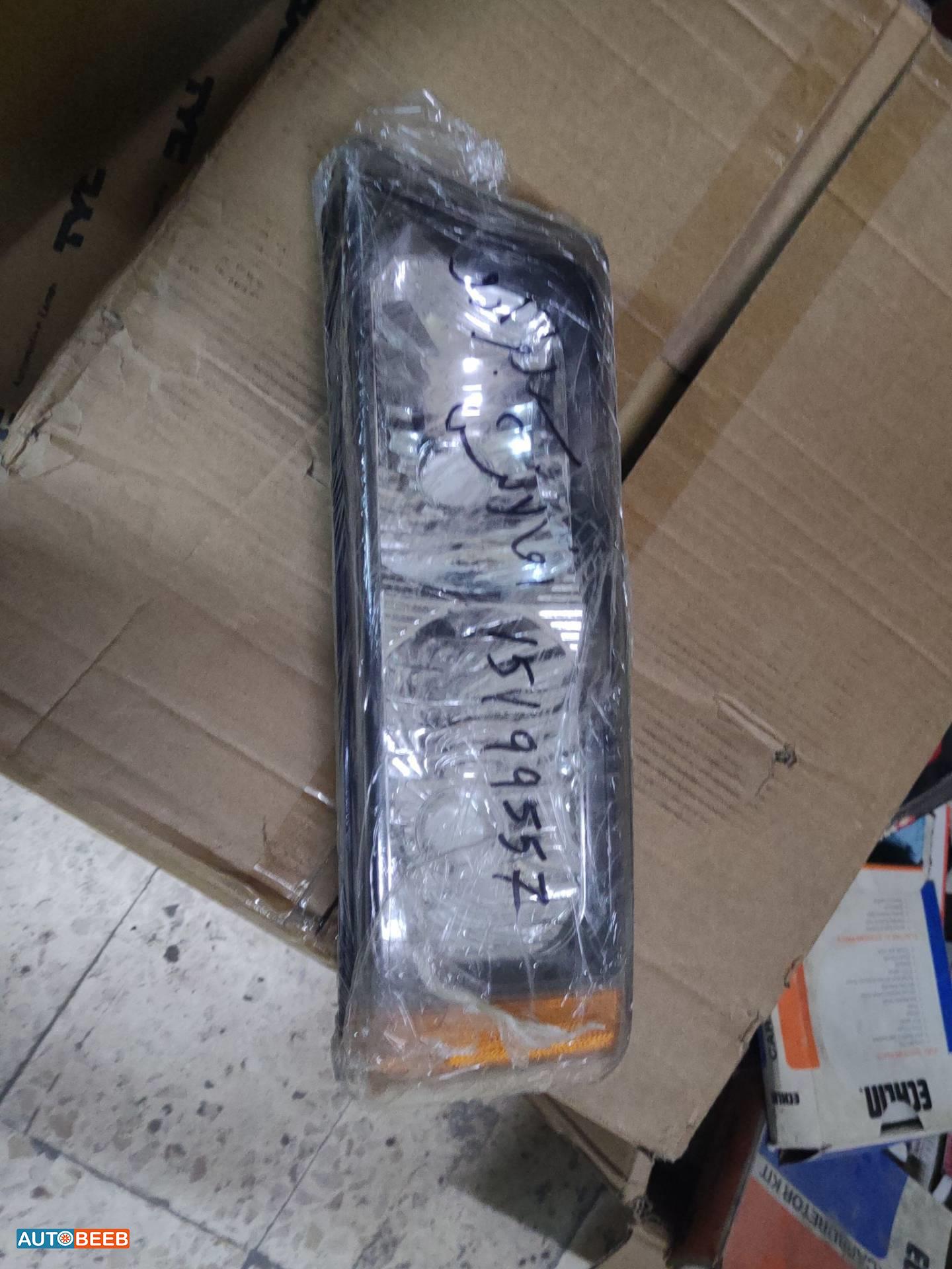 ضوء امامي يمين شمال جي ام سي يوكن شيفروليه سلفرادو 2003 2004 2005 2006