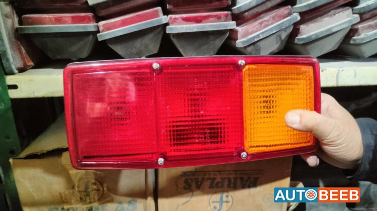 ضوء خلفي يمين شمال مرسيدس c200 1980 1981 1982