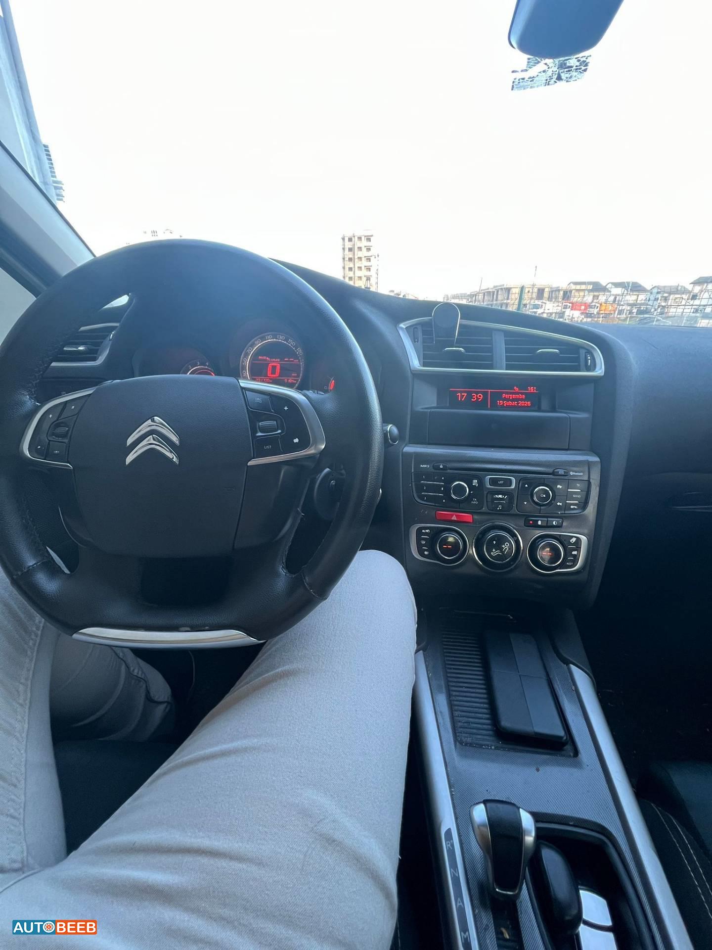 سيتروين سي 4 2013