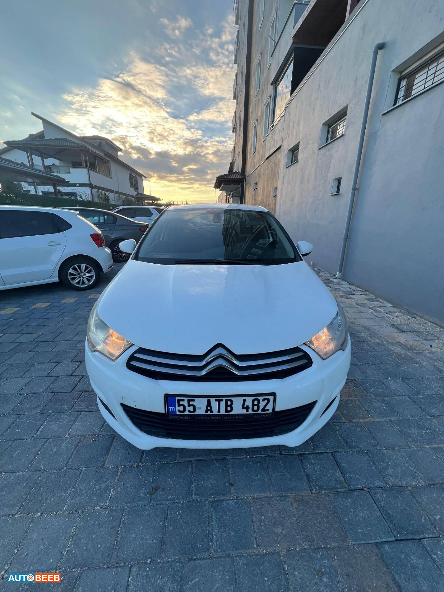 سيتروين سي 4 2013