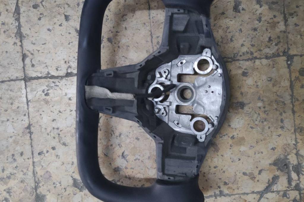 Cabin  Steering Wheel Tesla 3