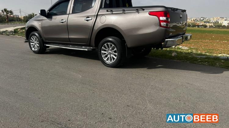 ميتسوبيشي L200 2016