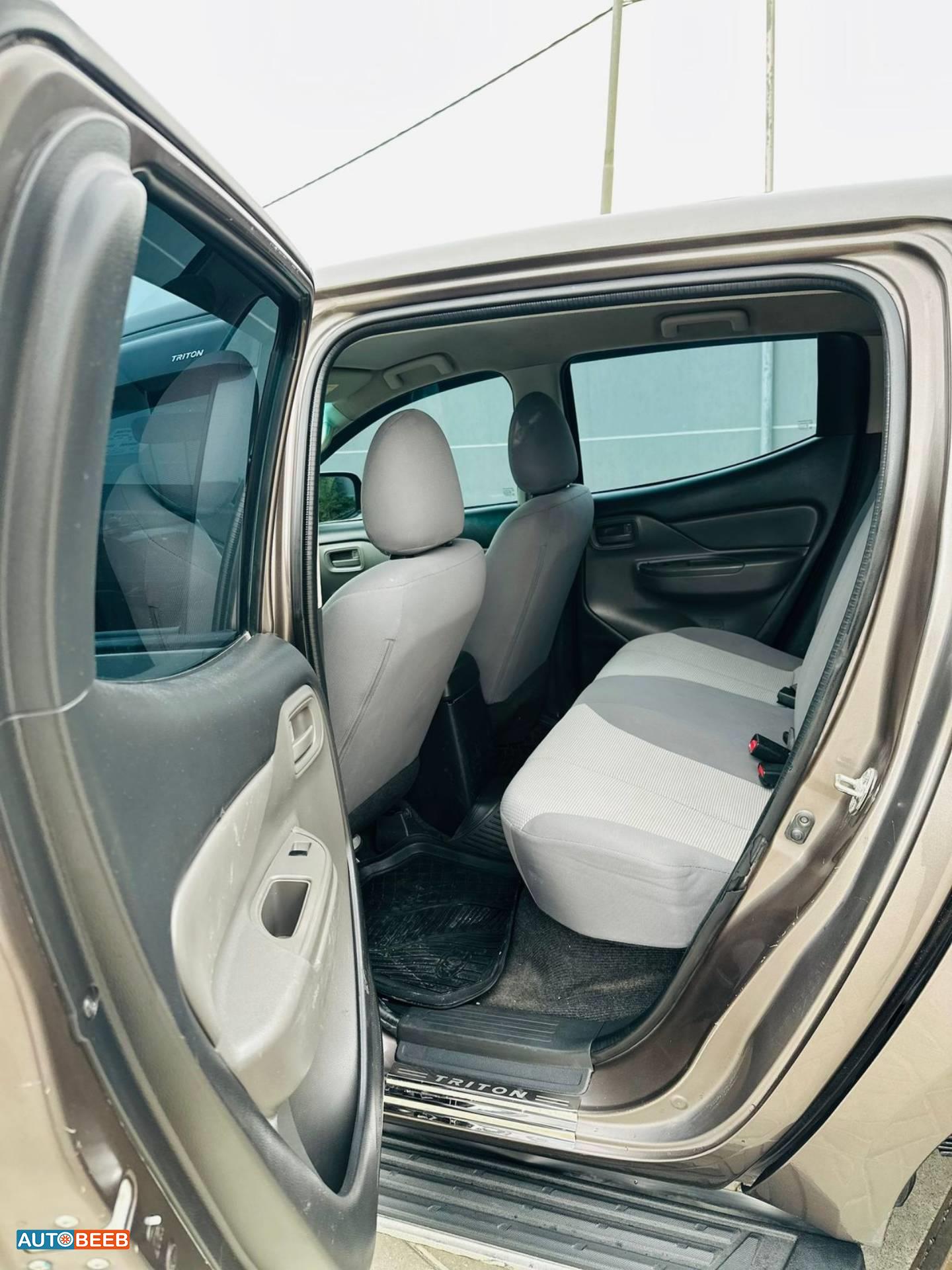 ميتسوبيشي L200 2016