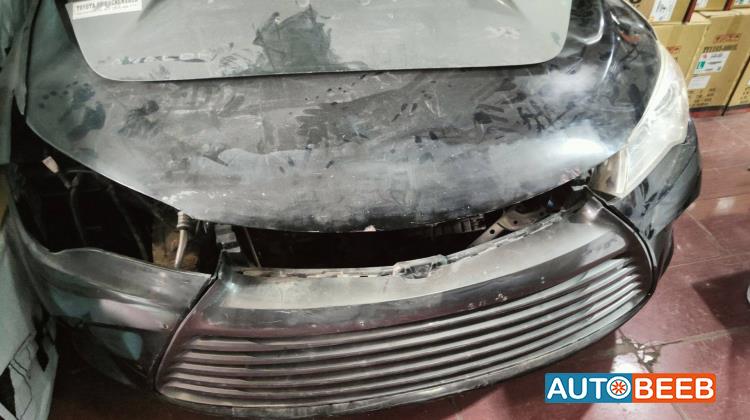 Body  Front clip Toyota Camry