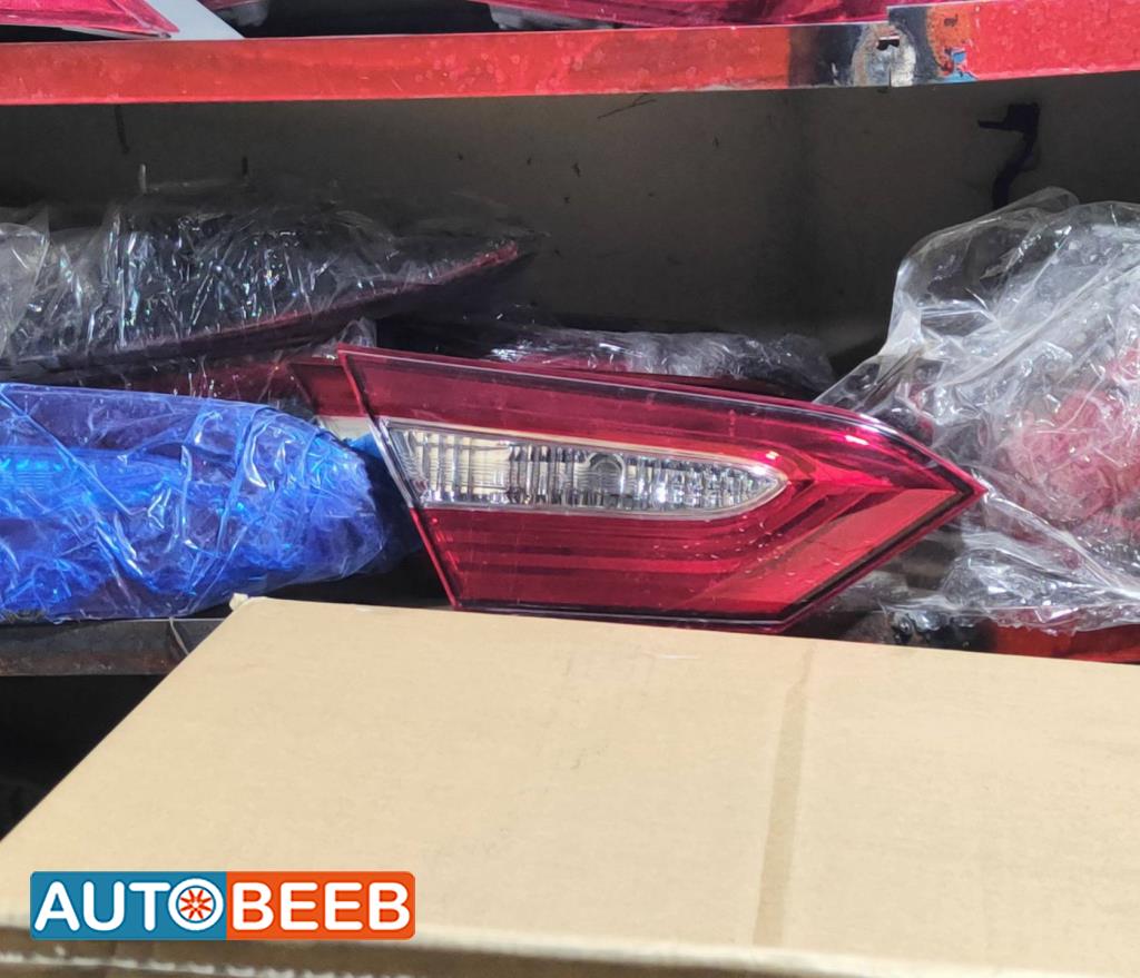 عاكسة غطاء خلفي تويوتا كامري 2018 2019 2020