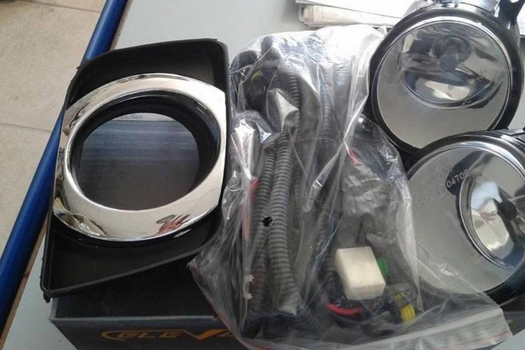 كشاف امامي تويوتا كامري 2011 2012