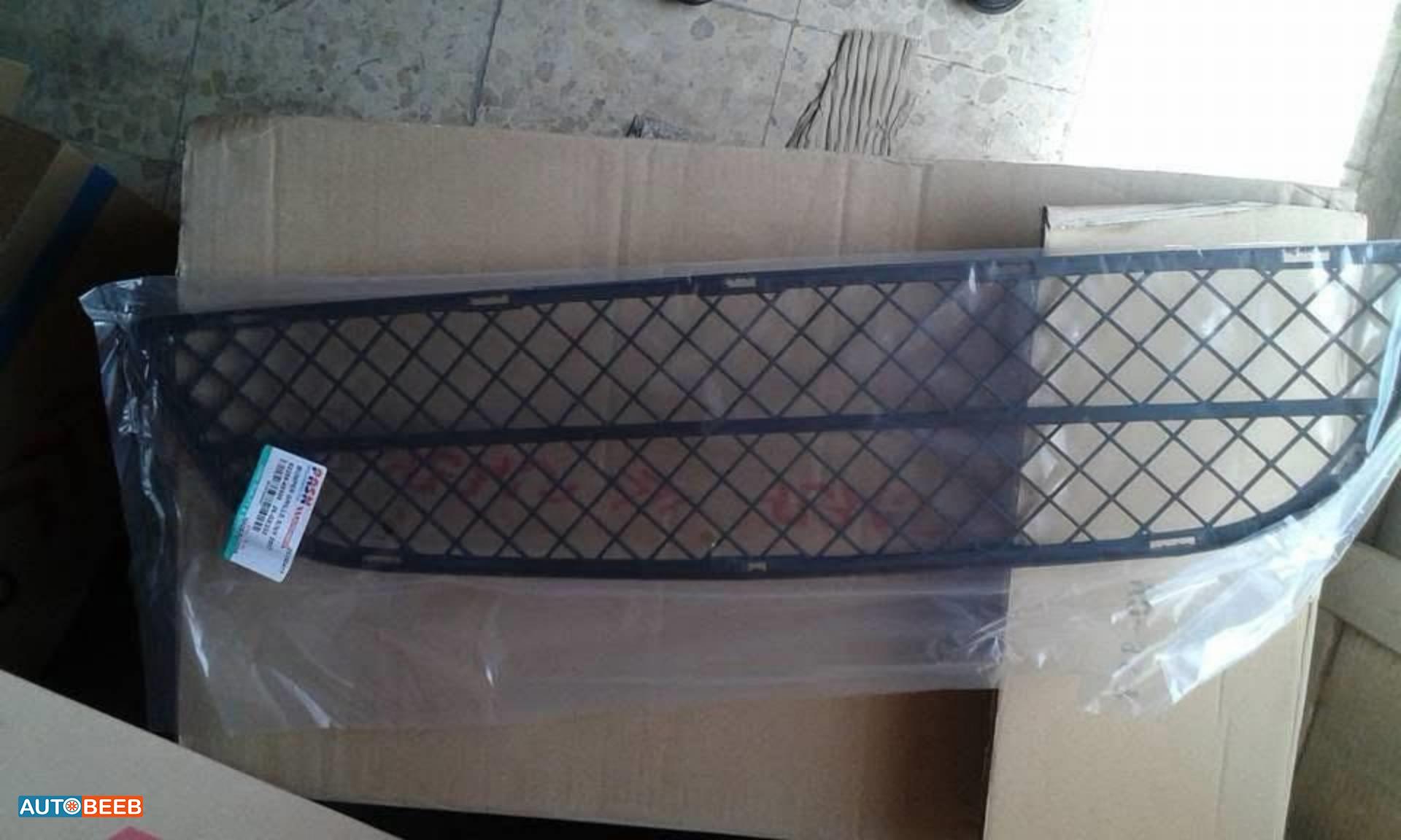 Body  Grilles Toyota Hilux